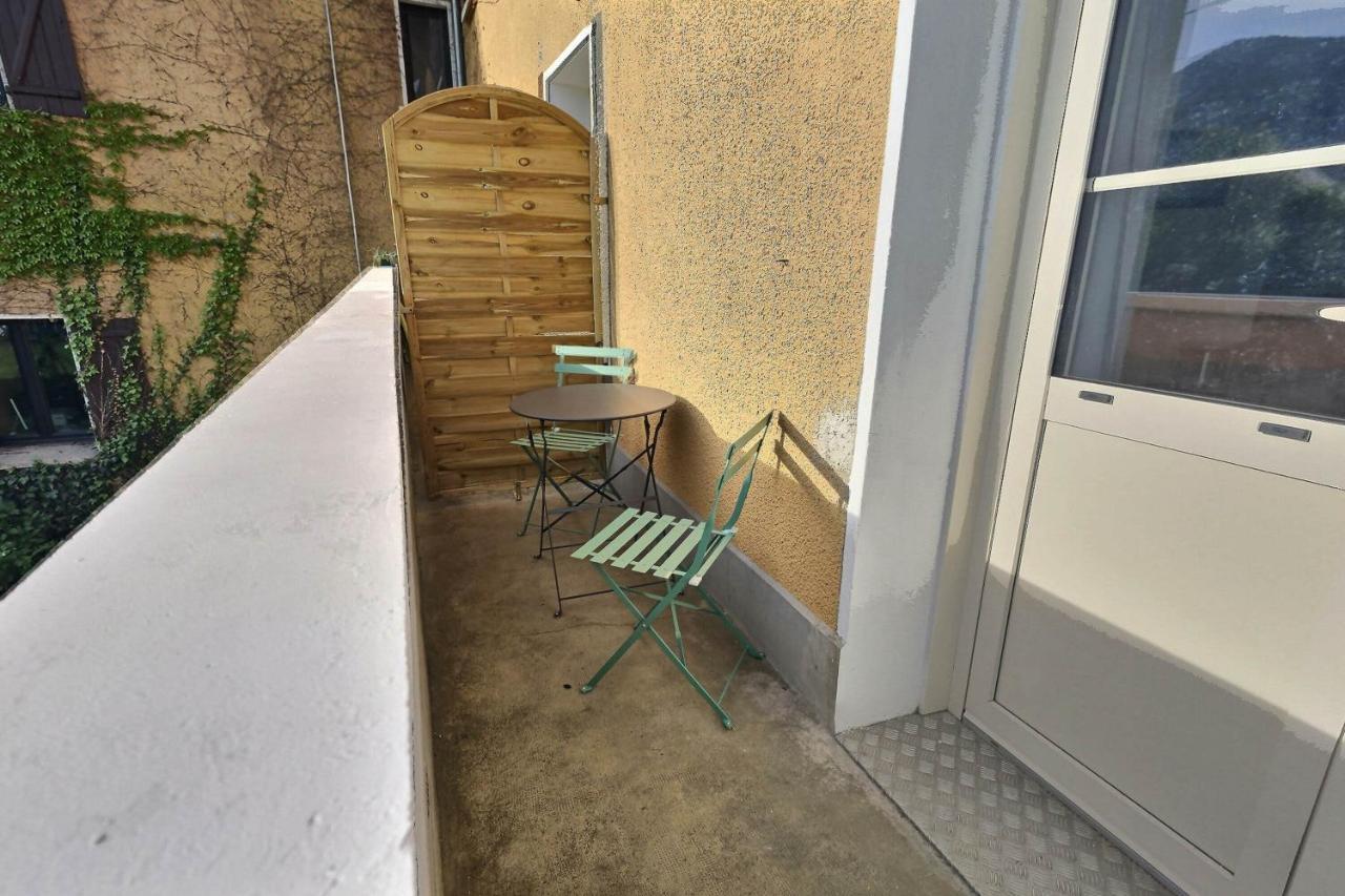 Appartement Superbe -t3 Spacieux 78 M2 -neuf -parking
